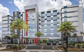 Towneplace Suites By Marriott Orlando Near Universal